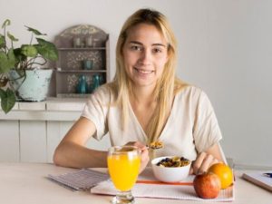 8-healthy-breakfast-ideas-for-weight-loss (6)